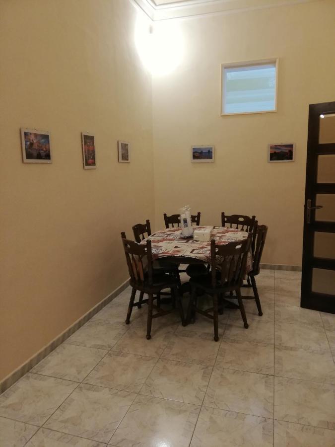 Inna'S Rooms In The History Center カターニア エクステリア 写真