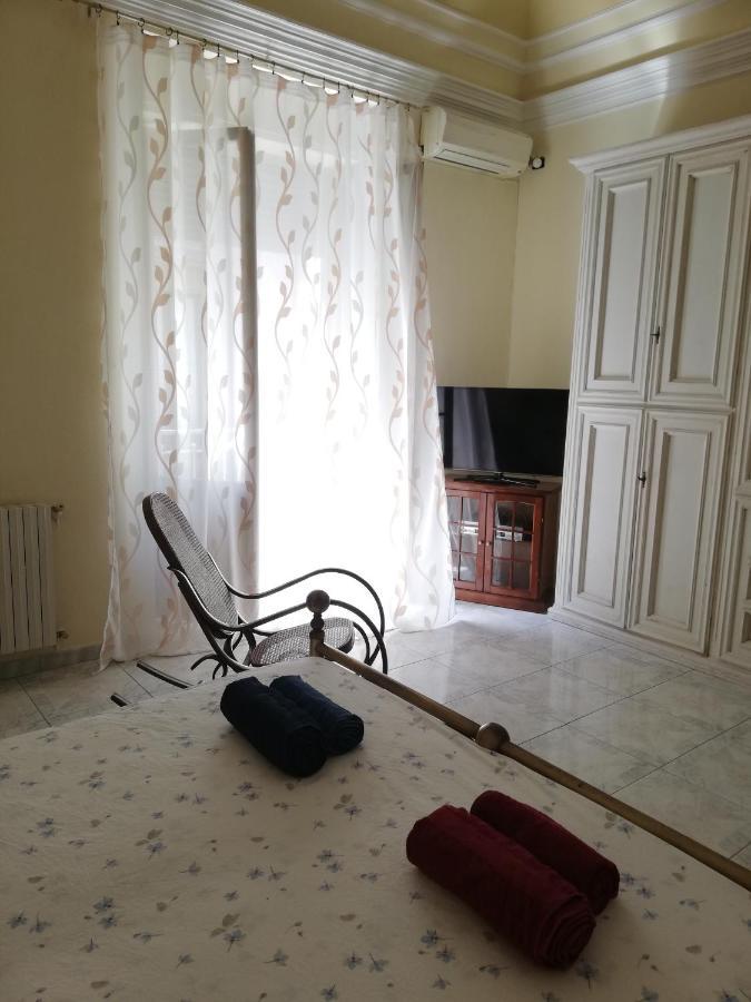 Inna'S Rooms In The History Center カターニア エクステリア 写真